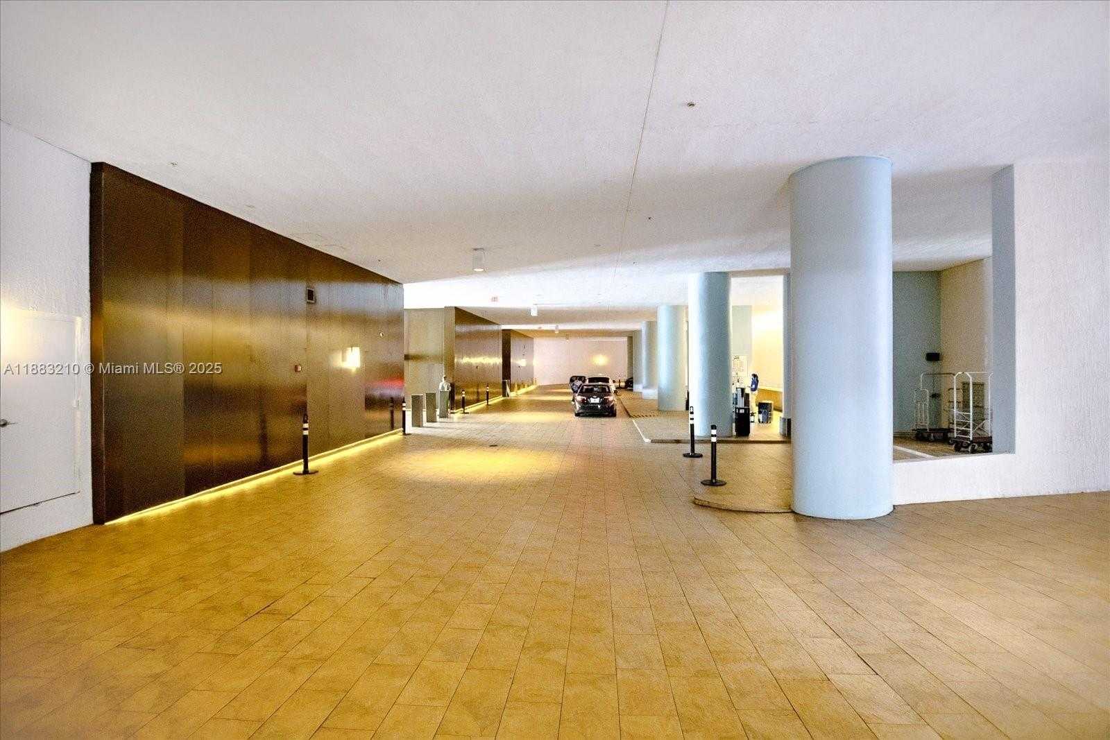 Small Image of 50 BISCAYNE BLVD #4707, Miami Number 18