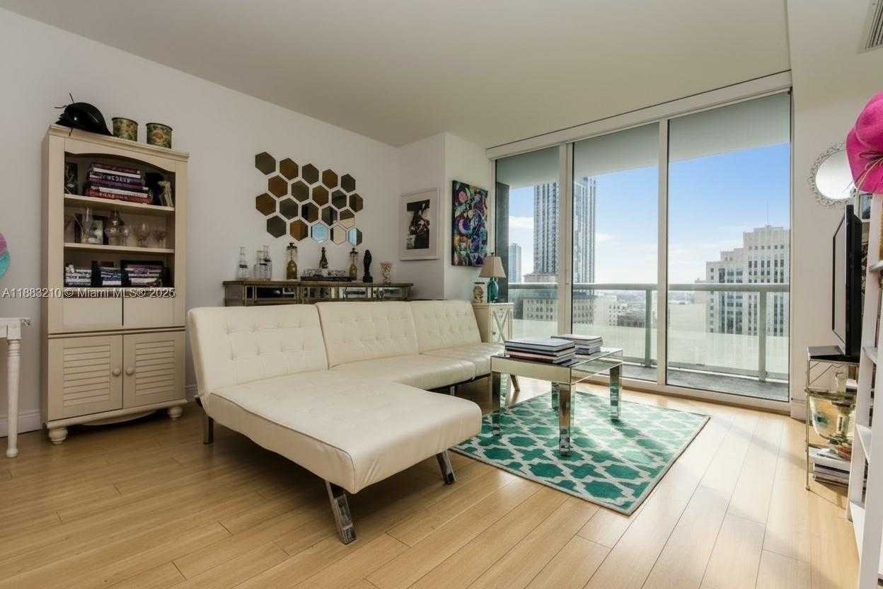 Small Image of 50 BISCAYNE BLVD #4707, Miami Number 4