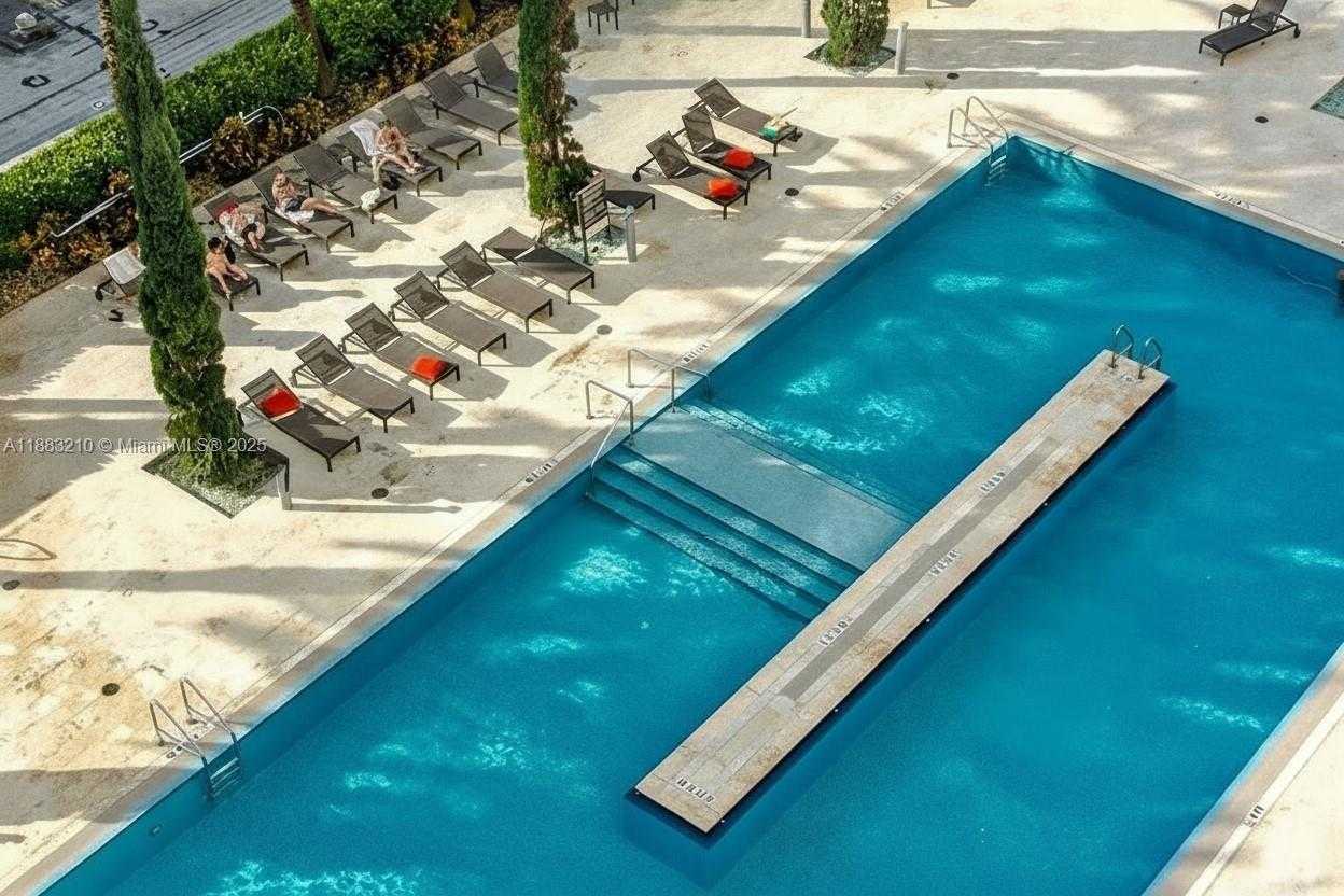 Small Image of 50 BISCAYNE BLVD #4707, Miami Number 7