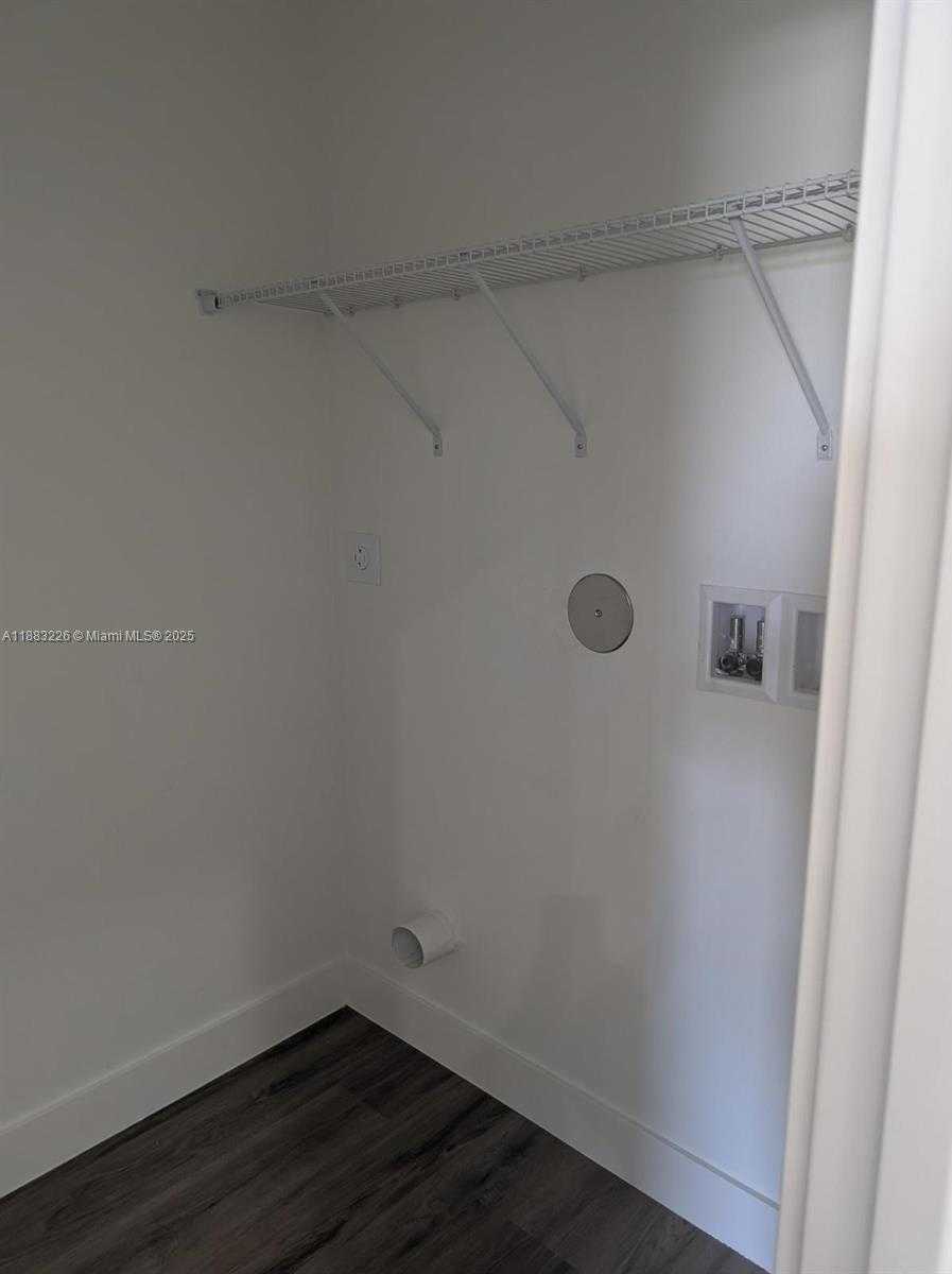 Small Image of 19565 SOUTH WEST 325 ST, Homestead Number 9
