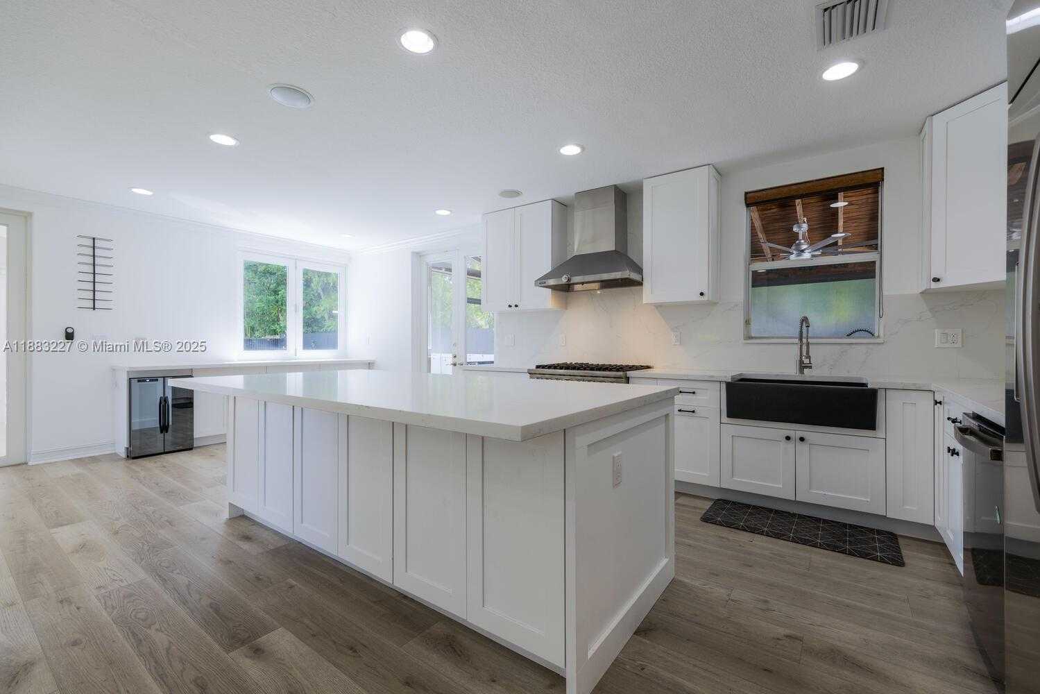 Small Image of 5740 SOUTH WEST 59TH PL, South Miami Number 11