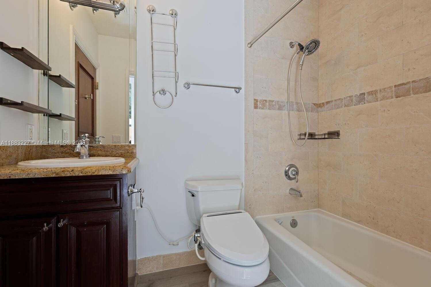 Small Image of 5740 SOUTH WEST 59TH PL, South Miami Number 24