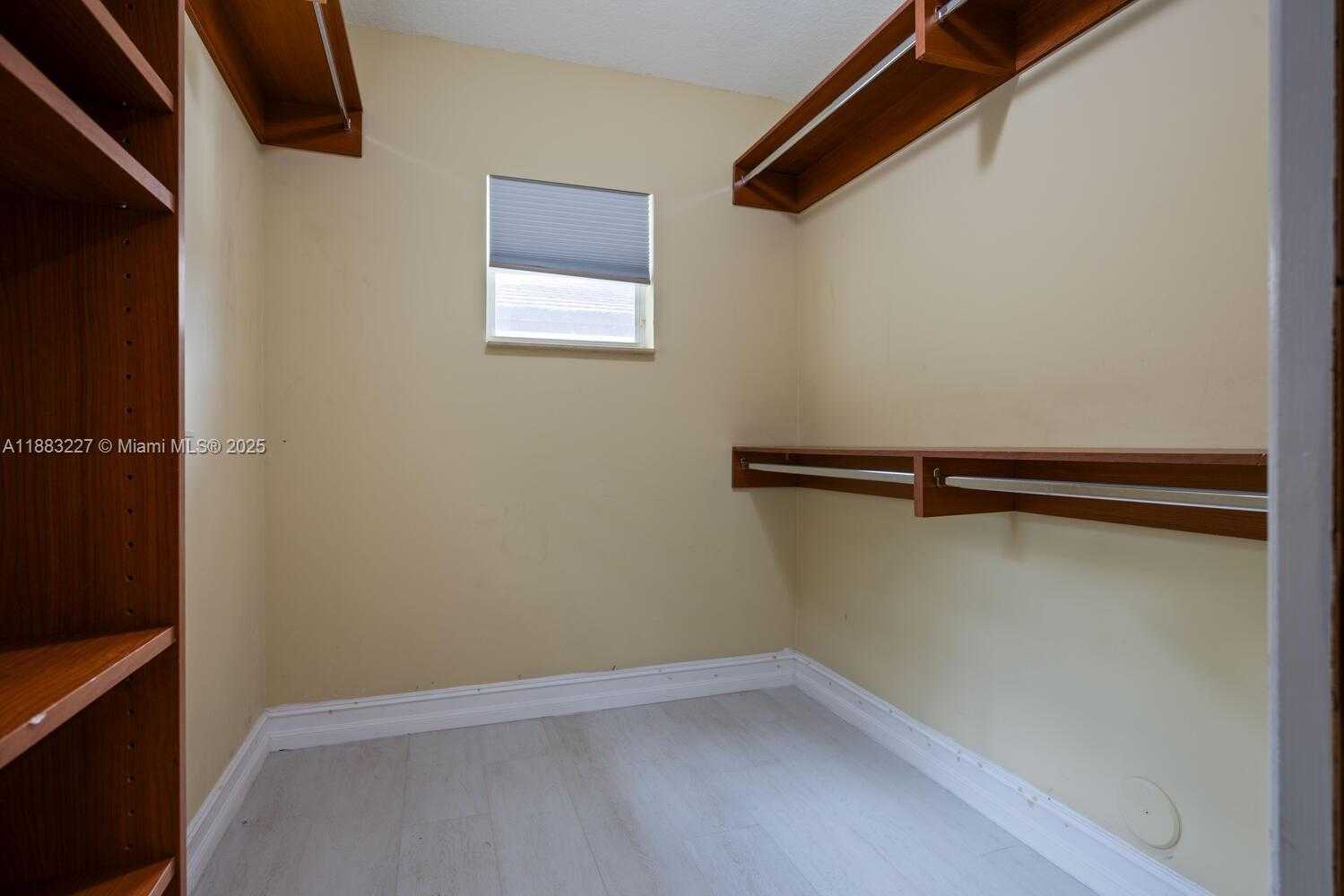 Small Image of 5740 SOUTH WEST 59TH PL, South Miami Number 28