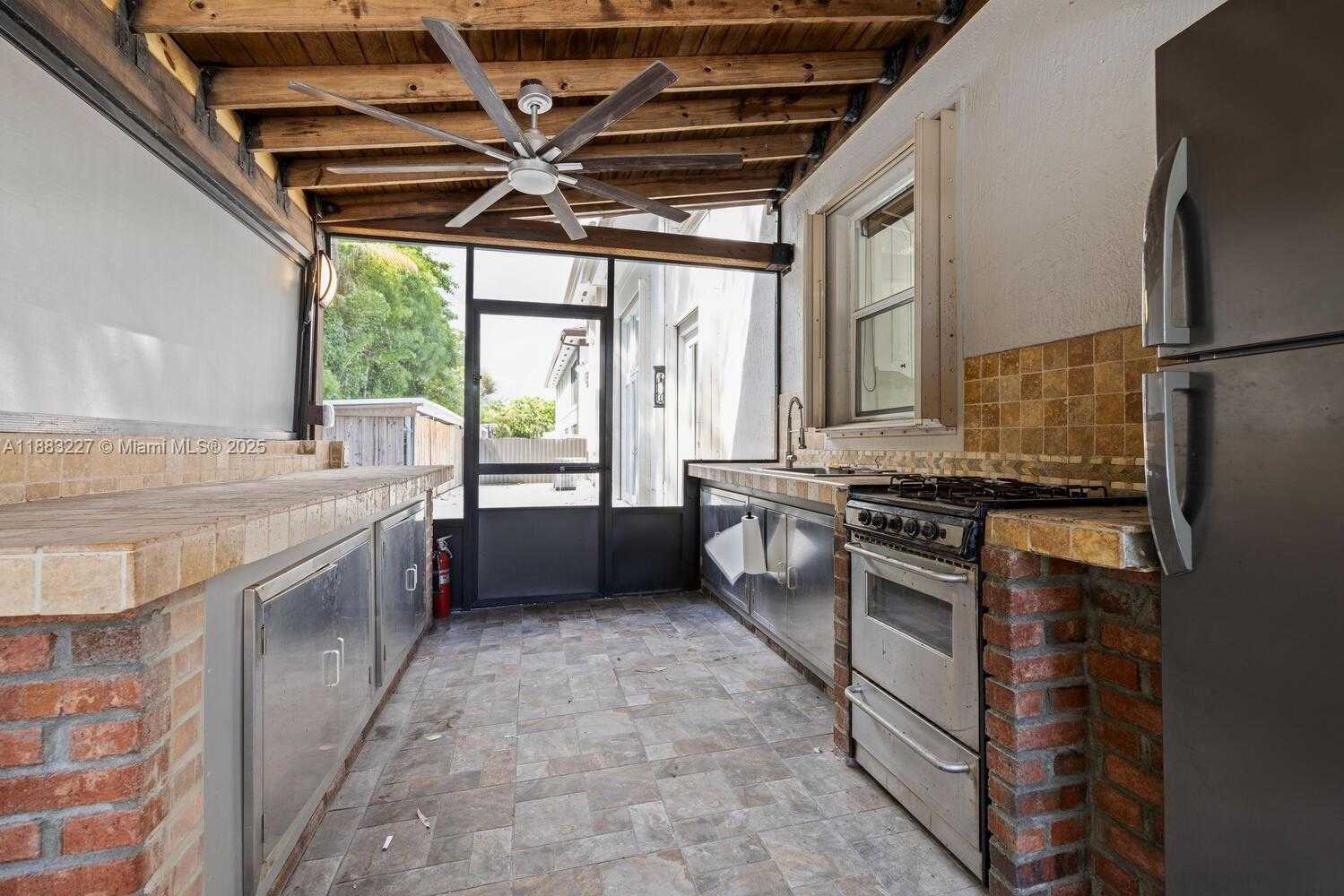 Small Image of 5740 SOUTH WEST 59TH PL, South Miami Number 31