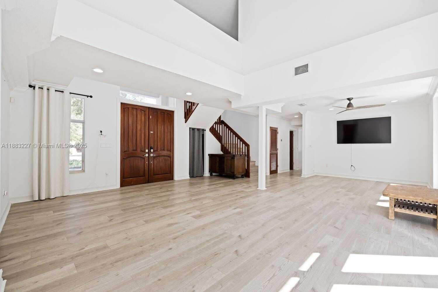 Small Image of 5740 SOUTH WEST 59TH PL, South Miami Number 5