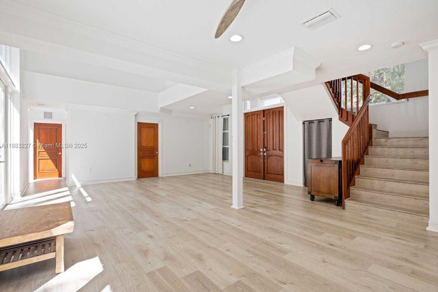 Small Image of 5740 SOUTH WEST 59TH PL, South Miami Number 6