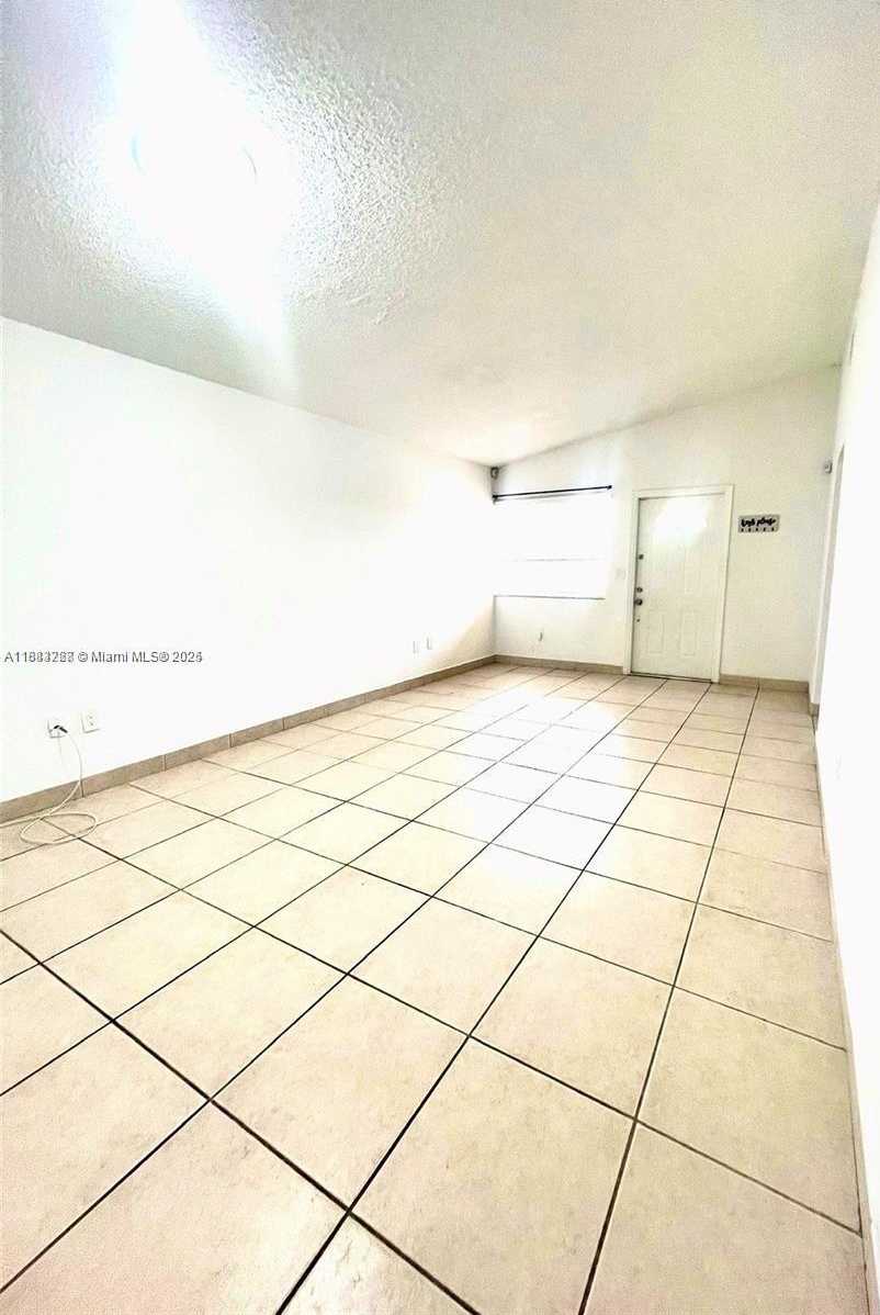 Small Image of 6430 WEST 25TH LN, Hialeah Number 13