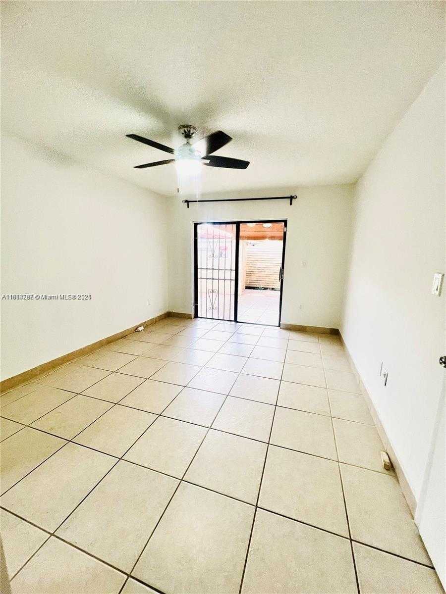 Small Image of 6430 WEST 25TH LN, Hialeah Number 3