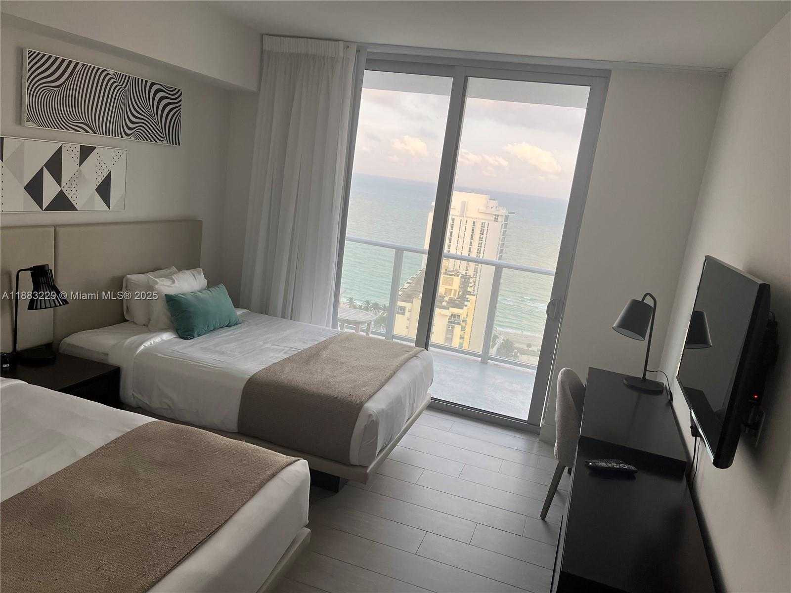 Small Image of 4010 SOUTH OCEAN DR #R2603, Hollywood Number 9