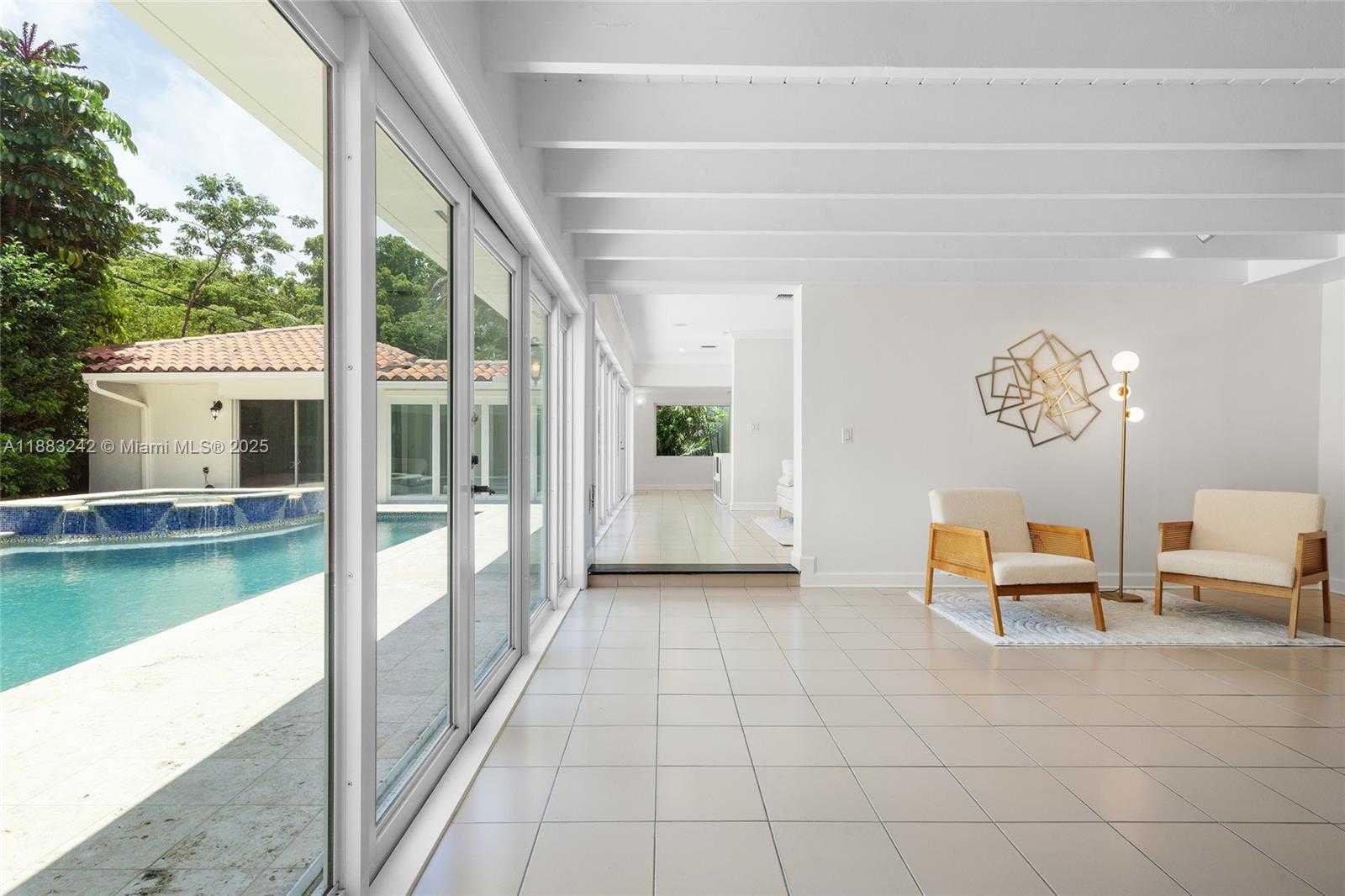 Small Image of 5810 MAGGIORE ST #5810, Coral Gables Number 17