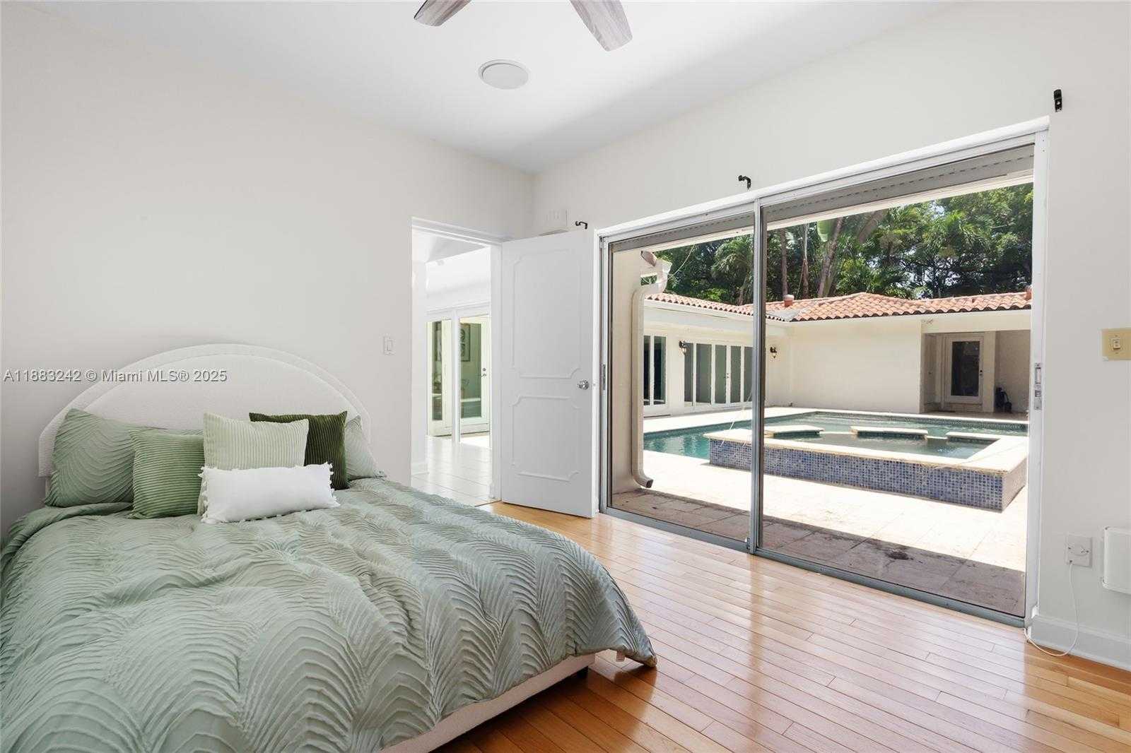 Small Image of 5810 MAGGIORE ST #5810, Coral Gables Number 24