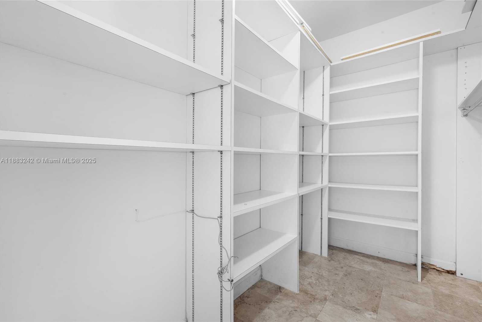 Small Image of 5810 MAGGIORE ST #5810, Coral Gables Number 29
