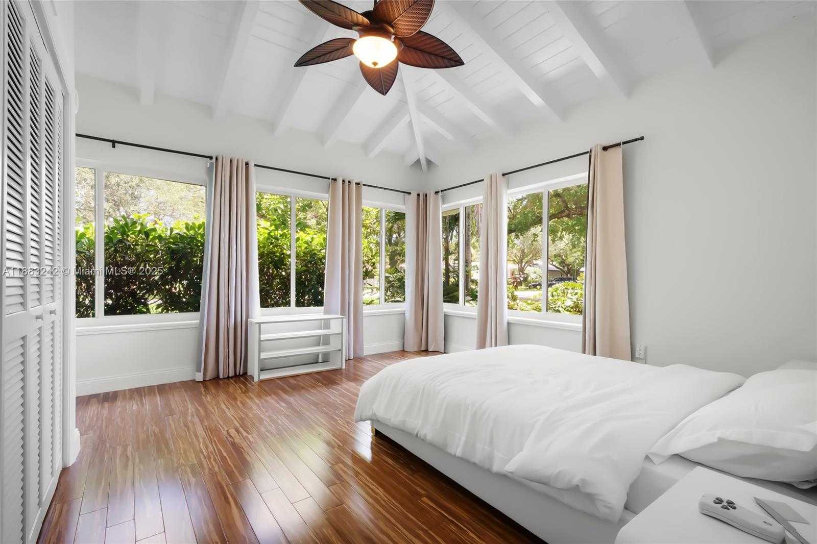 Small Image of 5810 MAGGIORE ST #5810, Coral Gables Number 32