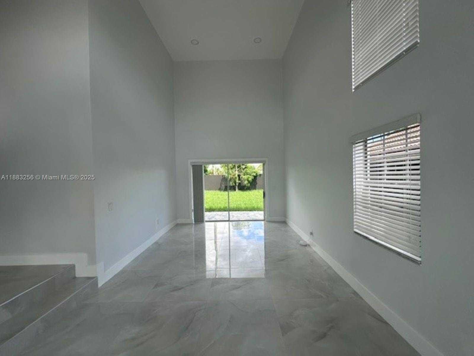 Small Image of 8557 WINDY CIR #1, Boynton Beach Number 5