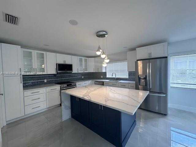 Small Image of 8557 WINDY CIR #1, Boynton Beach Number 9