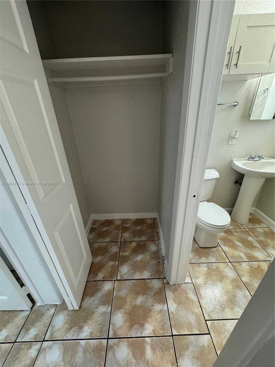 Imagen de Pequeño Objeto