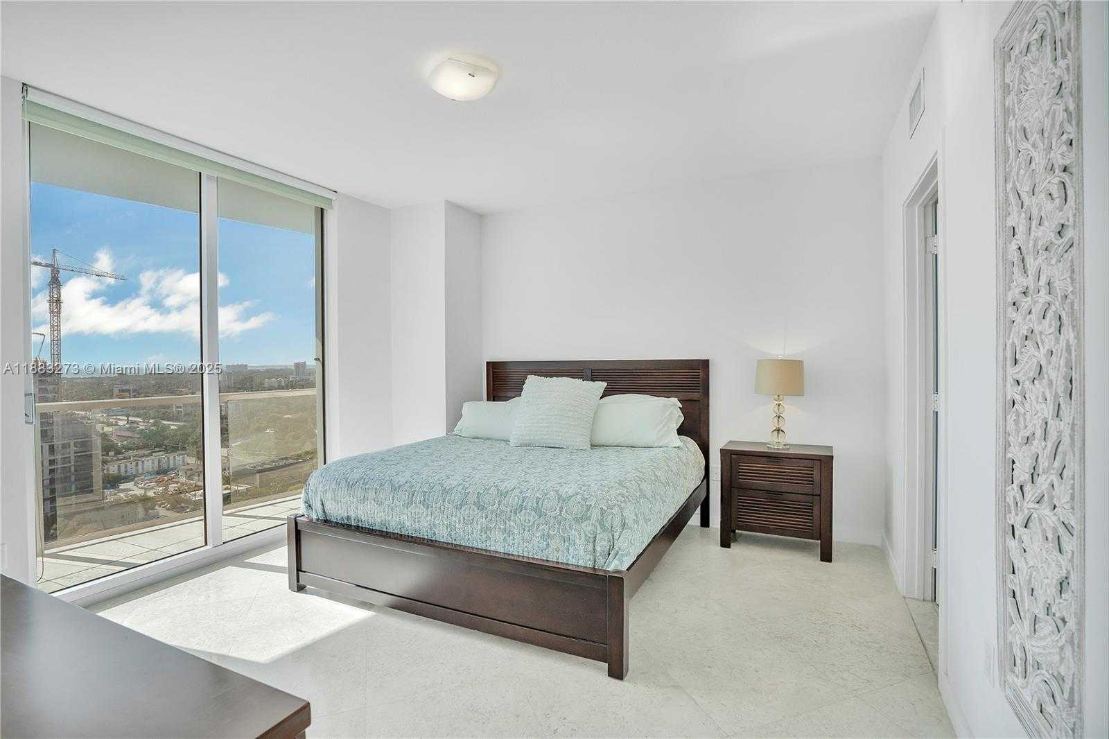 Small Image of 185 SOUTH WEST 7TH ST #2002, Miami Number 6
