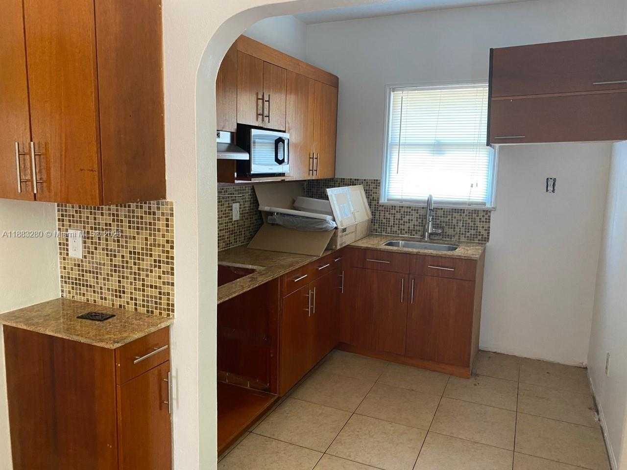 Small Image of 1042 SOUTH WEST 11TH AVE #1042, Miami Number 6