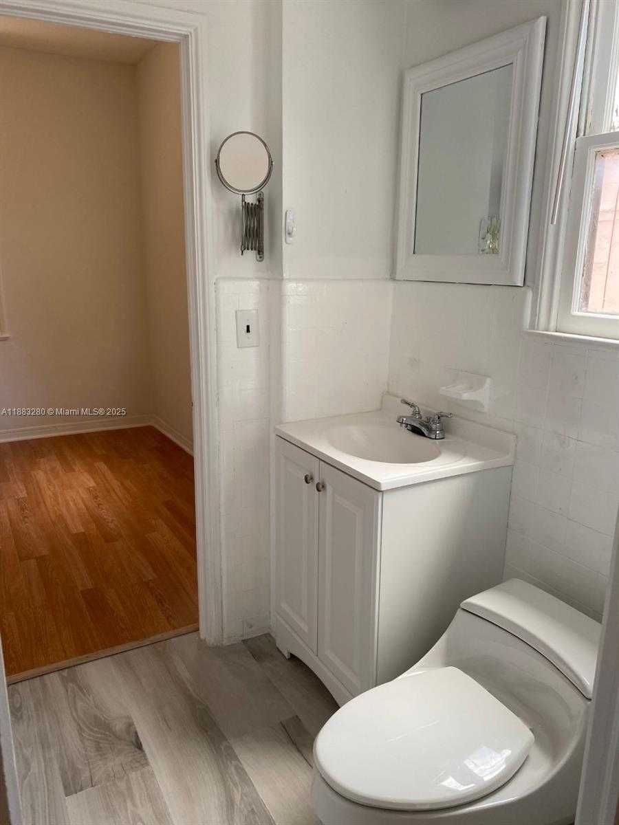 Small Image of 1042 SOUTH WEST 11TH AVE #1042, Miami Number 8