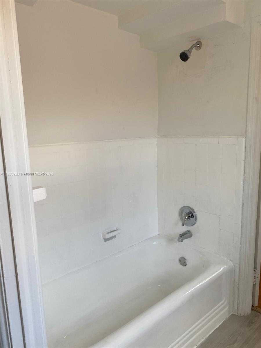 Small Image of 1042 SOUTH WEST 11TH AVE #1042, Miami Number 9