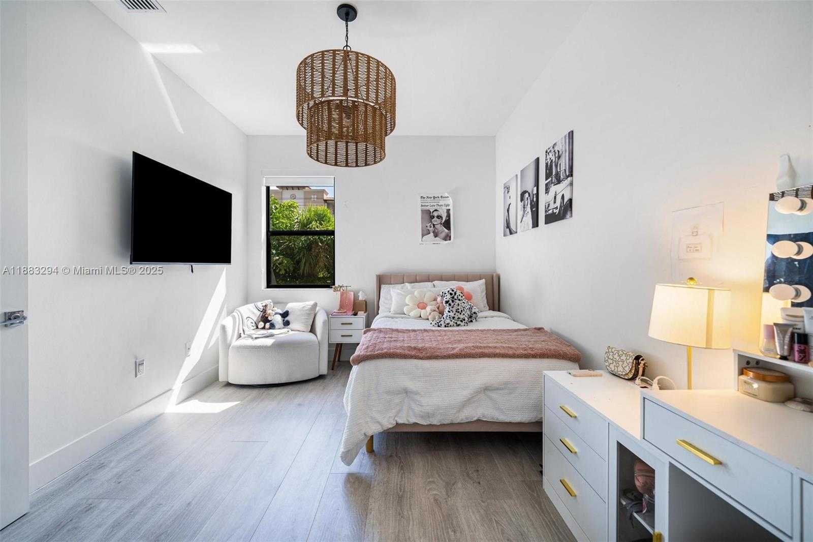 Small Image of 4408 NORTH WEST 80TH AVE, Doral Number 19