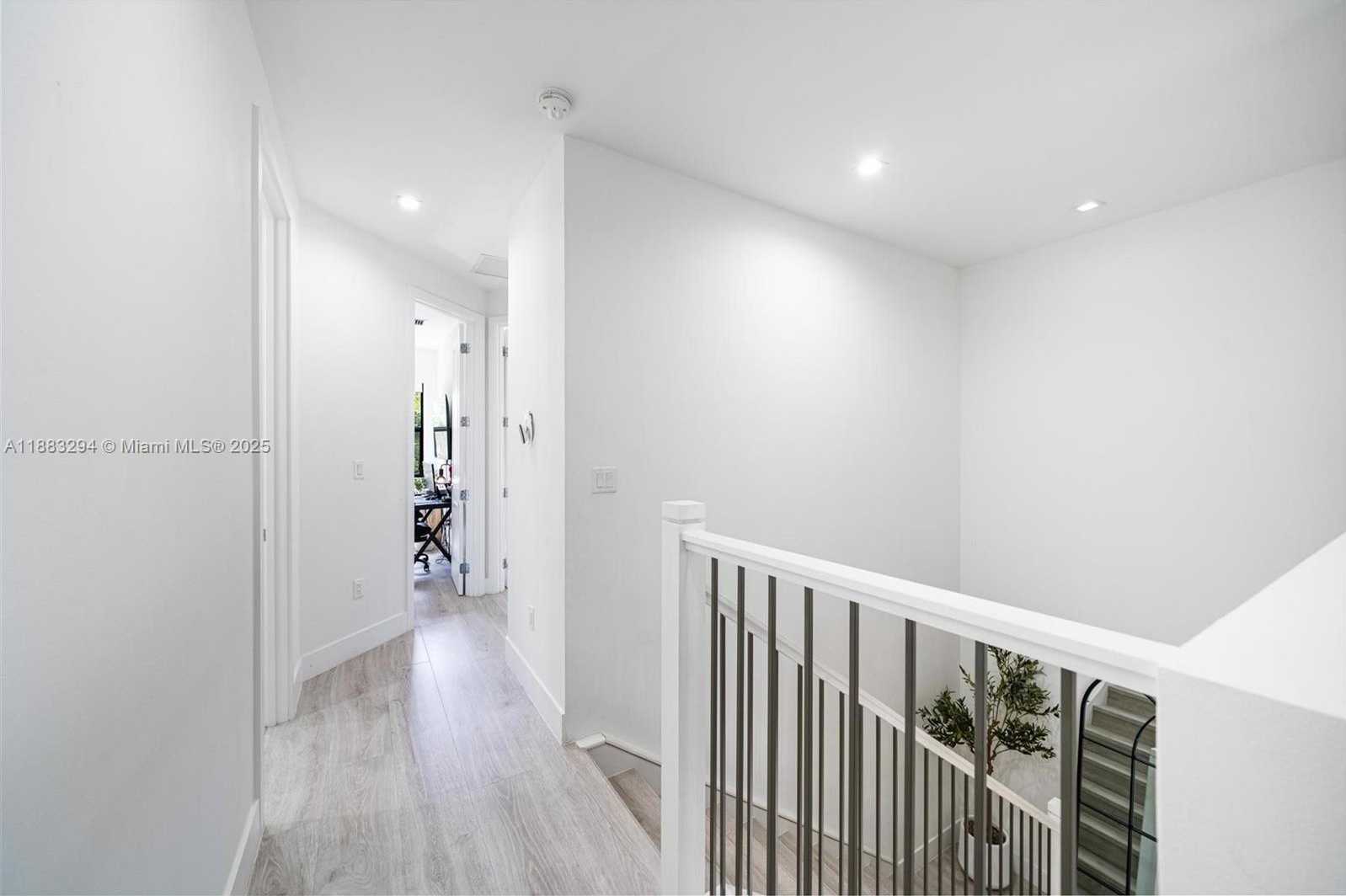 Small Image of 4408 NORTH WEST 80TH AVE, Doral Number 26