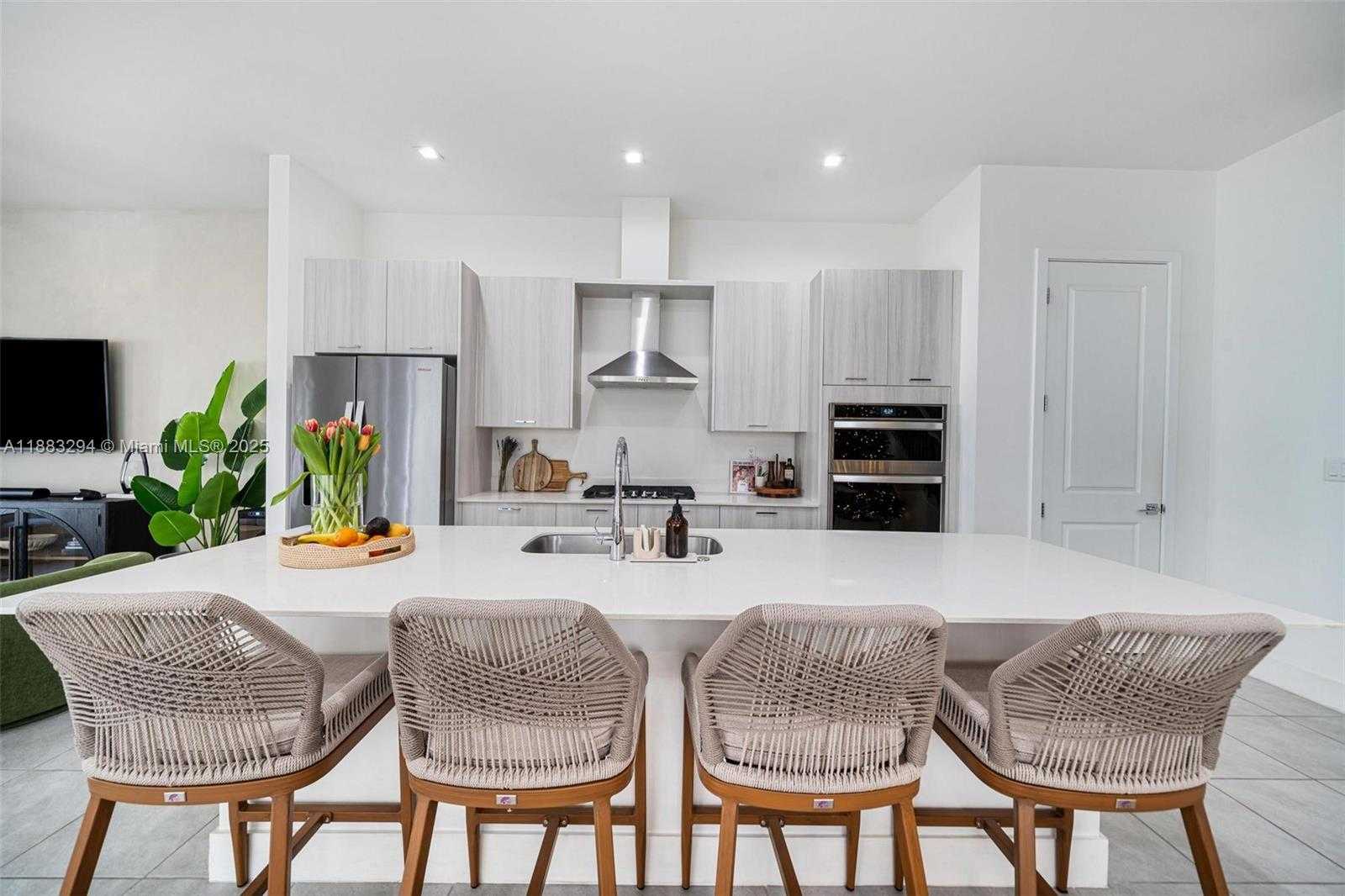 Small Image of 4408 NORTH WEST 80TH AVE, Doral Number 7