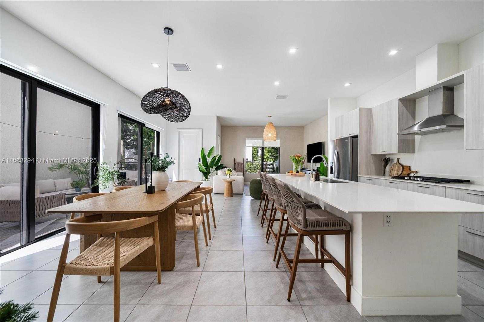 Small Image of 4408 NORTH WEST 80TH AVE, Doral Number 9