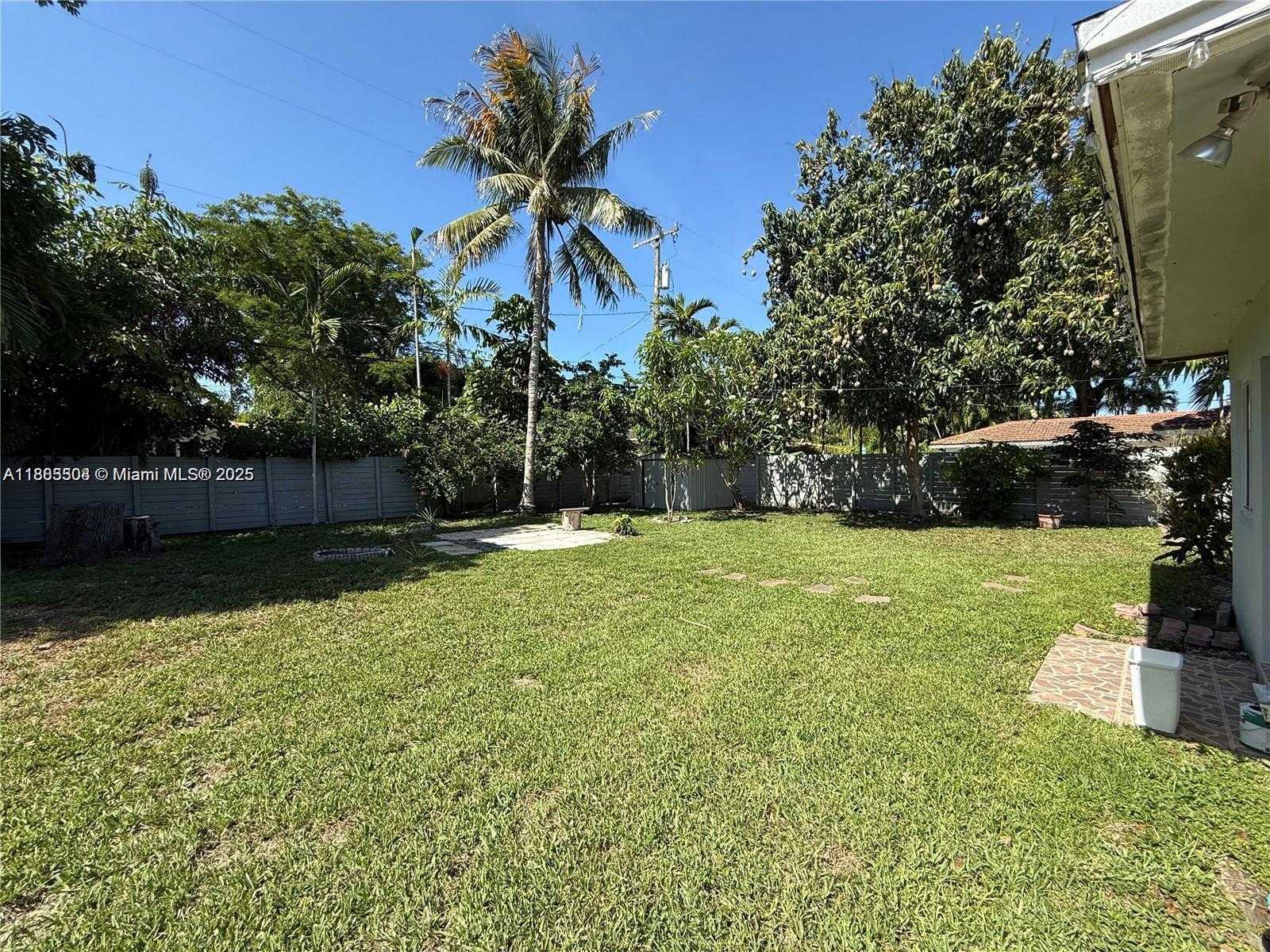 Small Image of 1285 NORTH EAST 103RD, Miami Shores Number 2