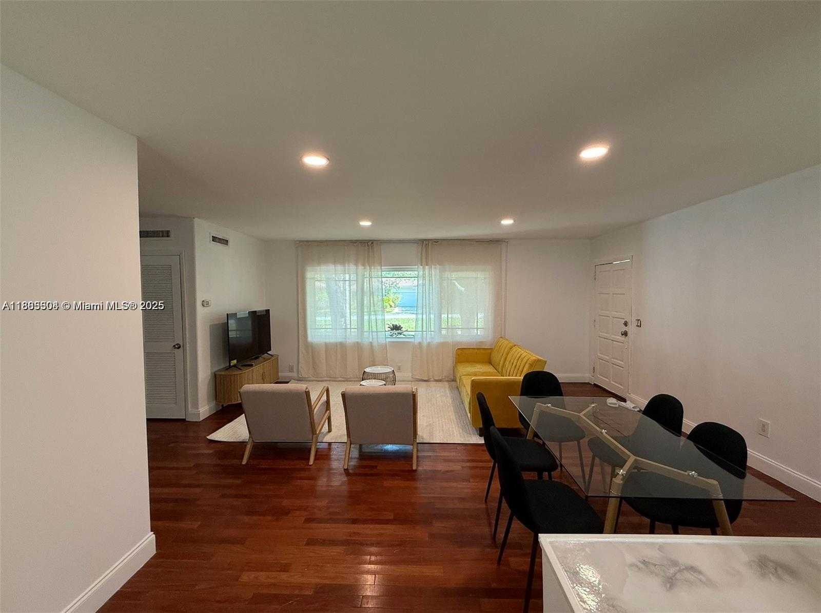 Small Image of 1285 NORTH EAST 103RD, Miami Shores Number 4