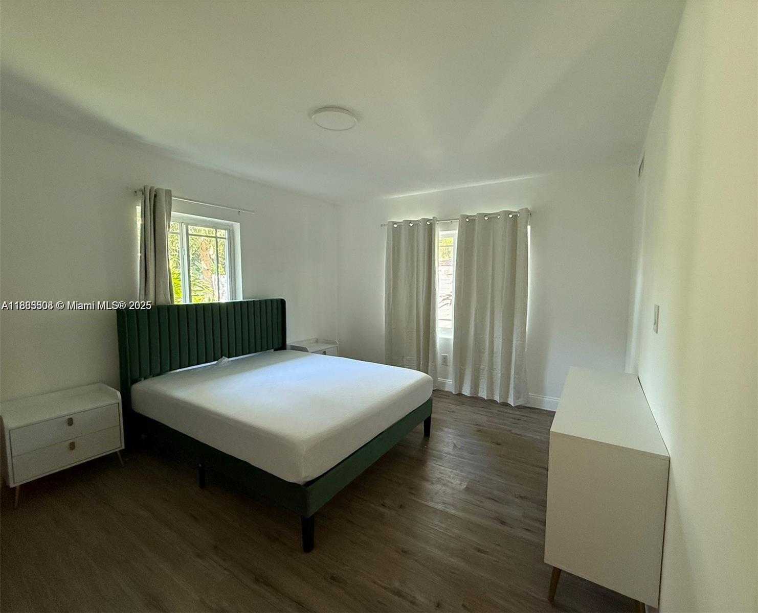 Small Image of 1285 NORTH EAST 103RD, Miami Shores Number 6