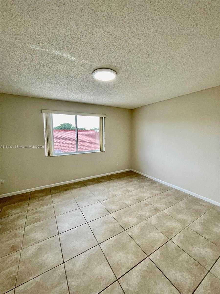Small Image of 7211 WEST 24TH AVE #2224, Hialeah Number 13