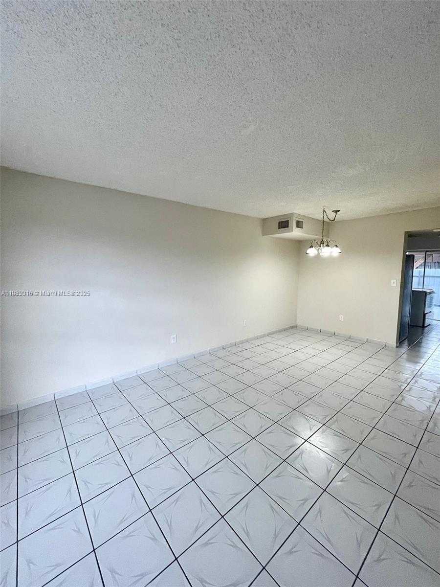 Small Image of 7211 WEST 24TH AVE #2224, Hialeah Number 4