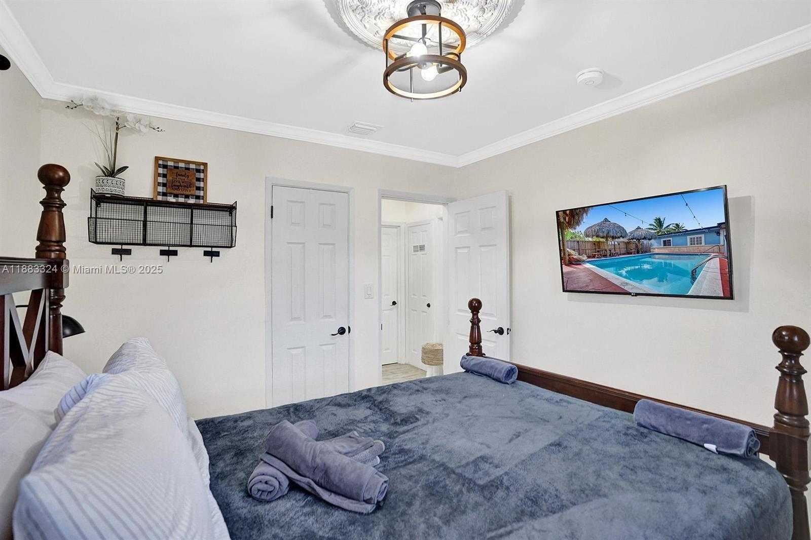 Small Image of 6300 FLAGLER ST #2, Hollywood Number 11