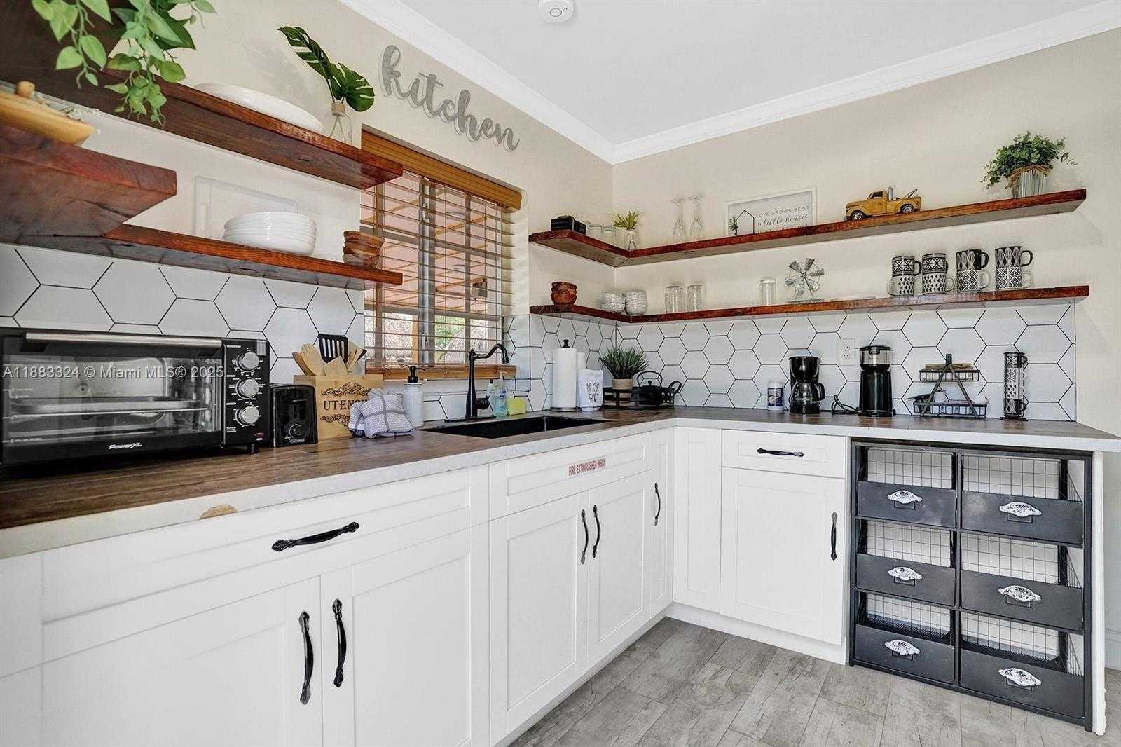 Small Image of 6300 FLAGLER ST #2, Hollywood Number 4