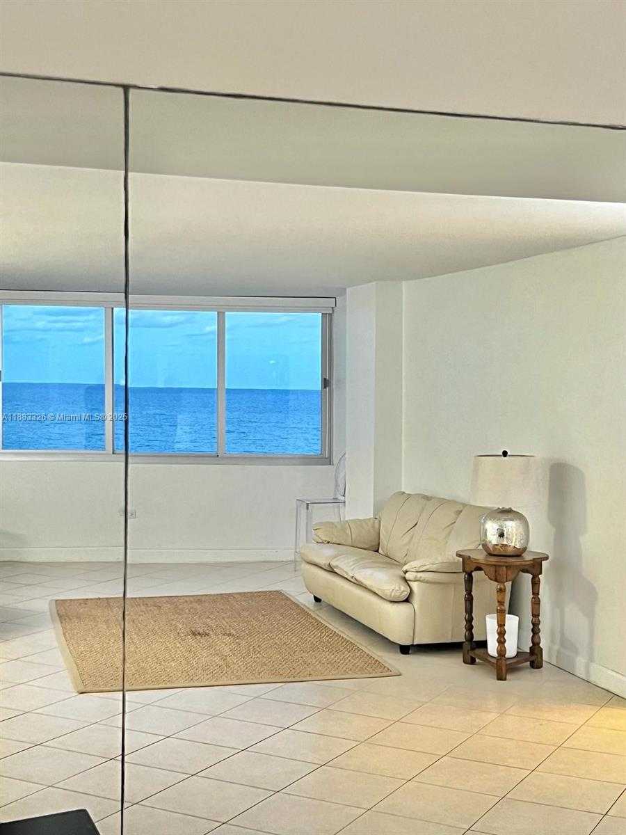 Small Image of 7135 COLLINS AVE #702, Miami Beach Number 10