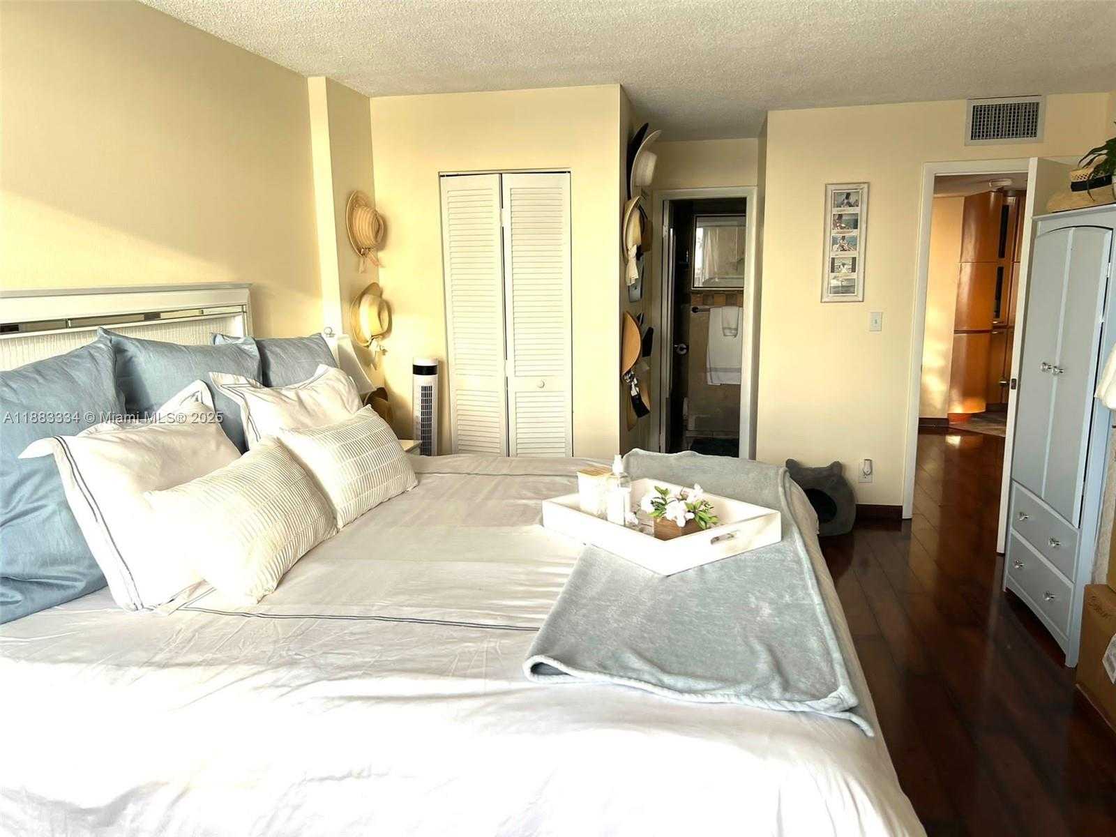 Small Image of 1600 SOUTH OCEAN DR #3D, Hollywood Number 20