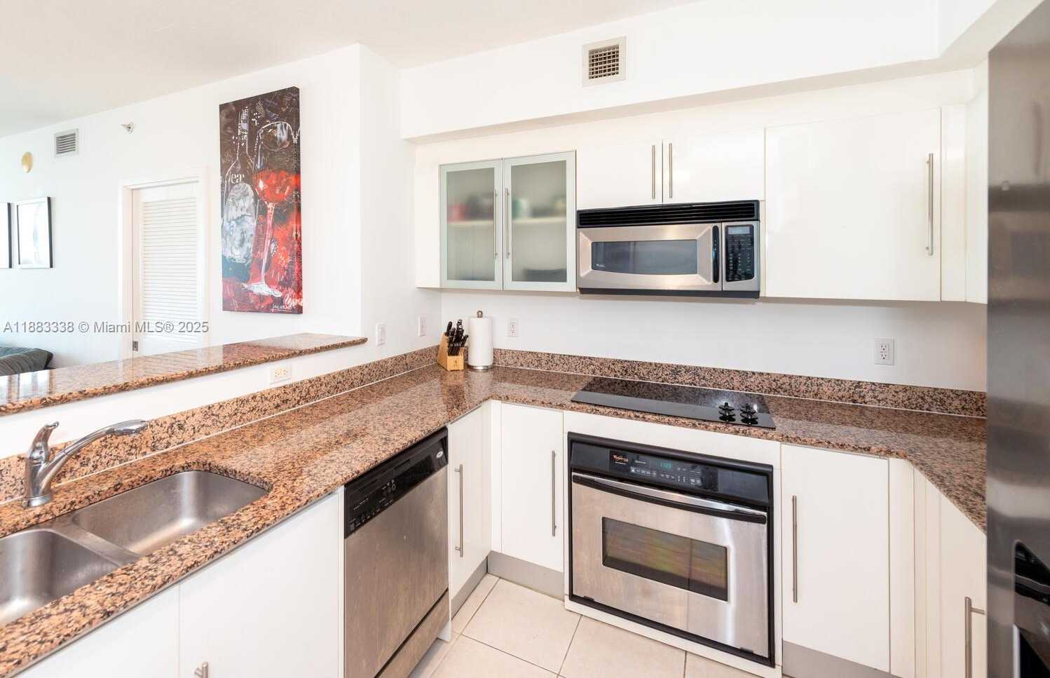 Small Image of 325 SOUTH BISCAYNE BLVD #3915, Miami Number 10