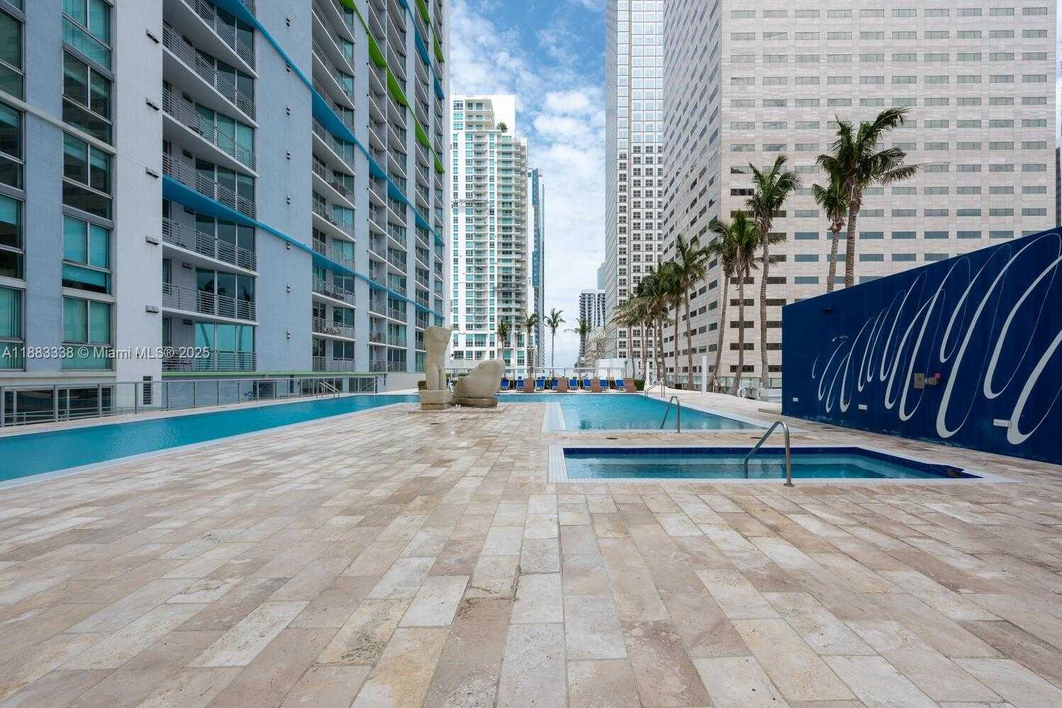 Small Image of 325 SOUTH BISCAYNE BLVD #3915, Miami Number 25