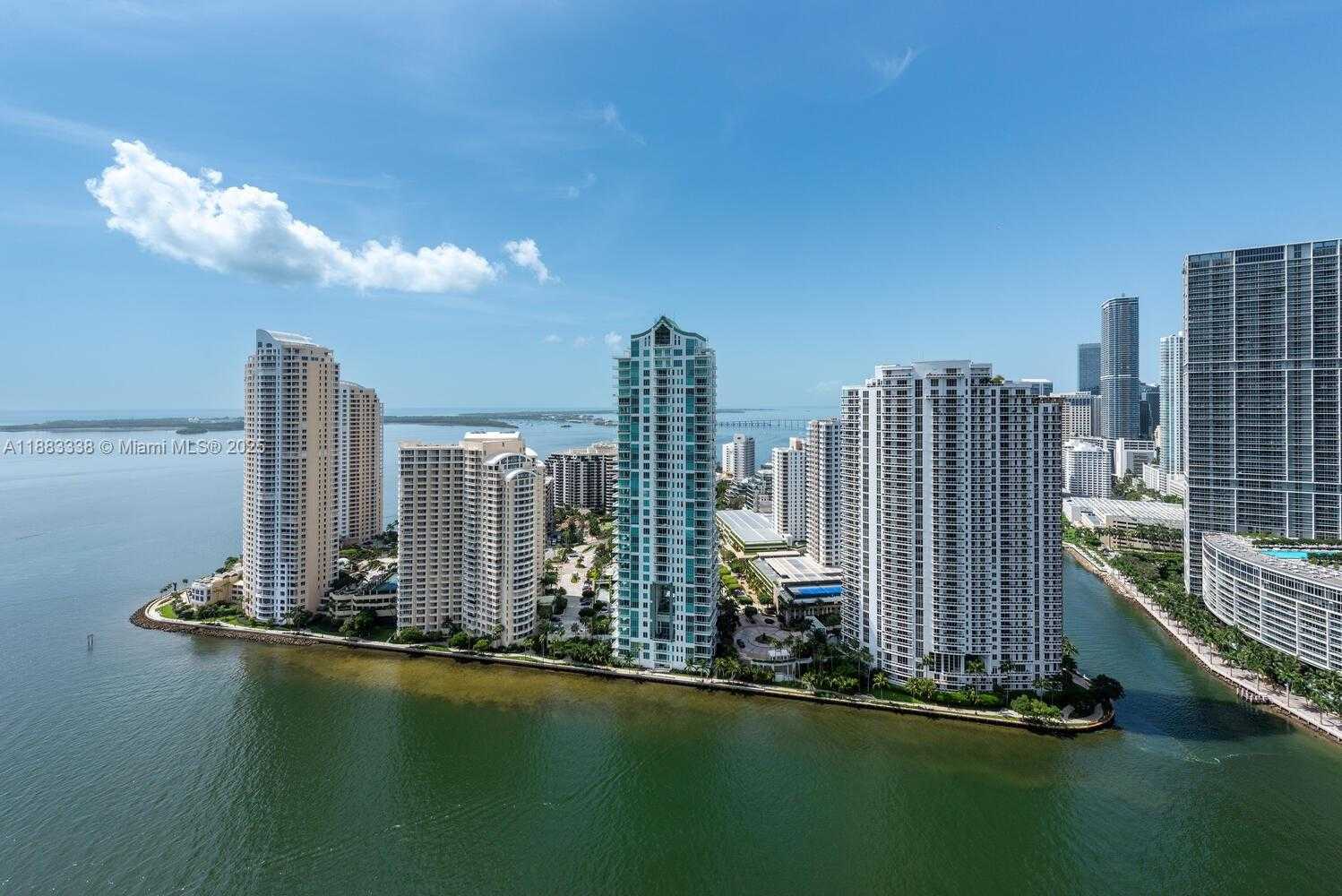 Small Image of 325 SOUTH BISCAYNE BLVD #3915, Miami Number 3