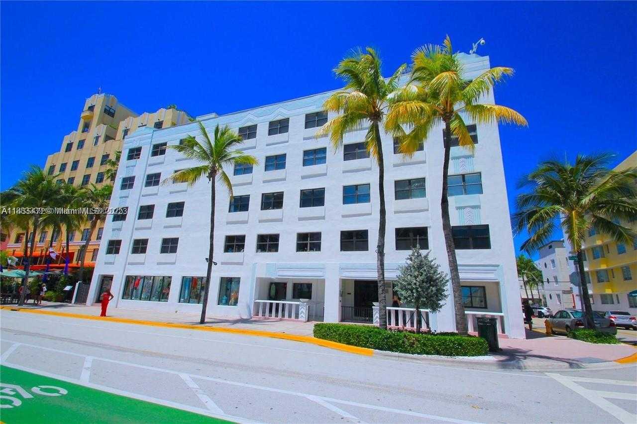 Small Image of 1390 OCEAN DR #502, Miami Beach Number 11
