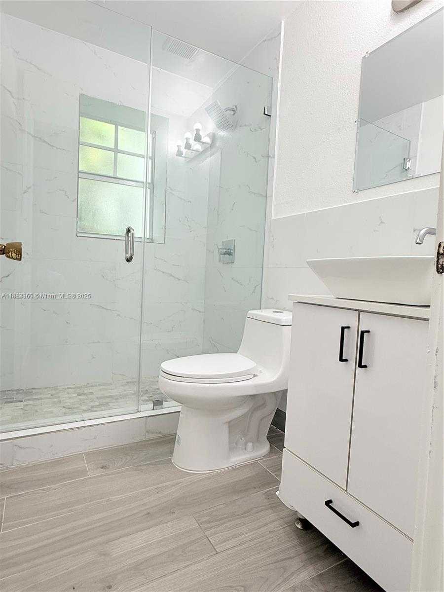 Small Image of 1330 PENNSYLVANIA AVE #113, Miami Beach Number 13