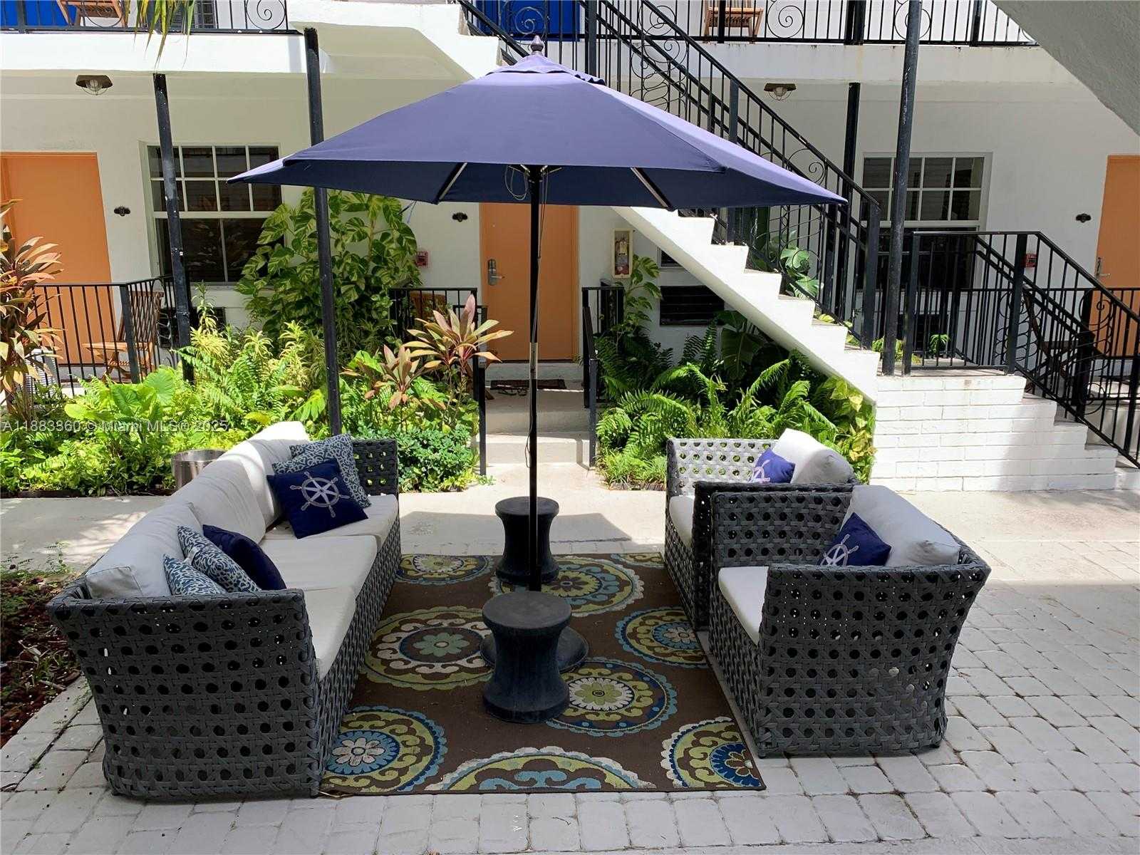 Small Image of 1330 PENNSYLVANIA AVE #113, Miami Beach Number 3