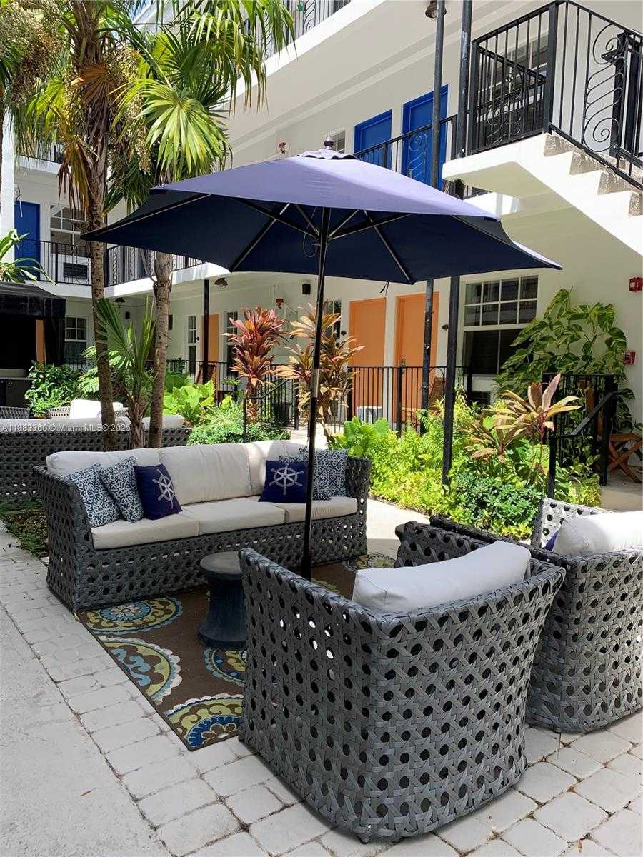 Small Image of 1330 PENNSYLVANIA AVE #113, Miami Beach Number 5