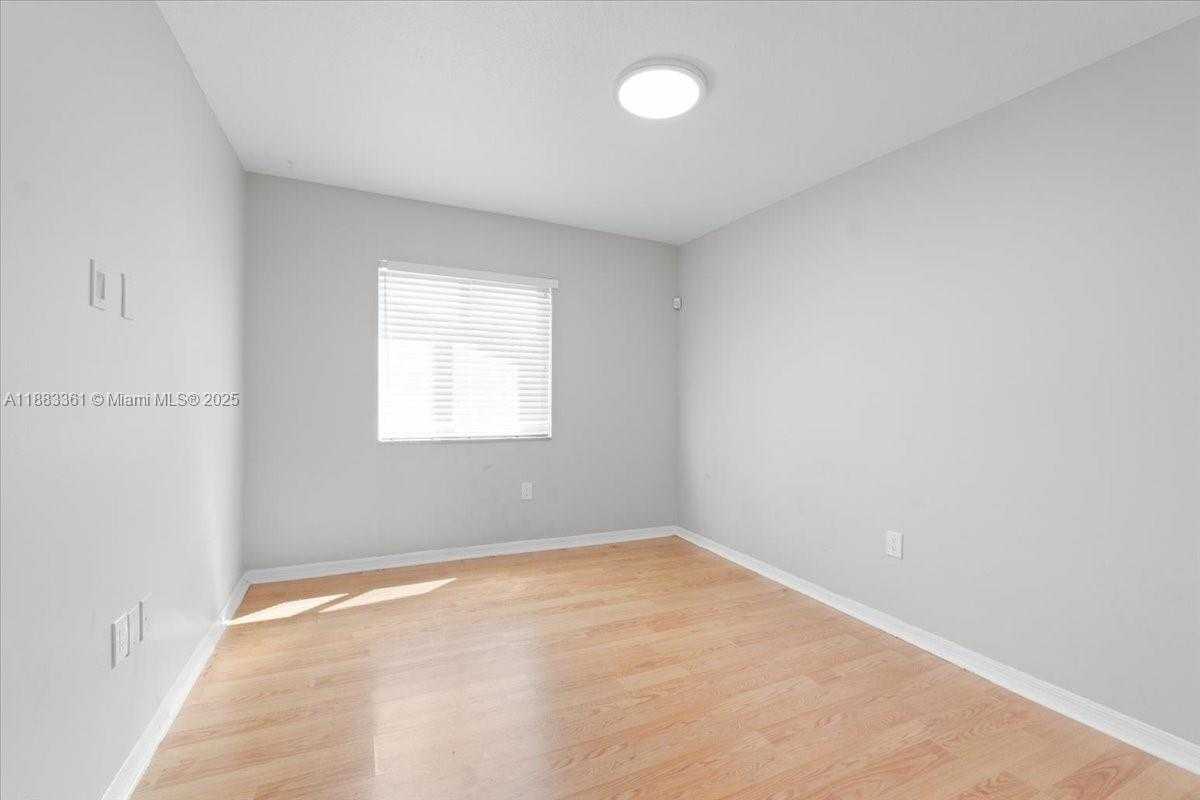 Small Image of 15327 SOUTH WEST 179TH TER, Miami Number 15