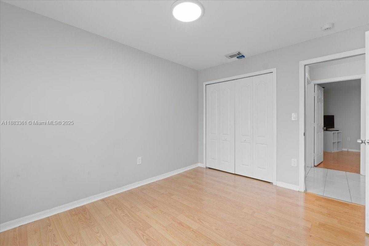 Small Image of 15327 SOUTH WEST 179TH TER, Miami Number 16