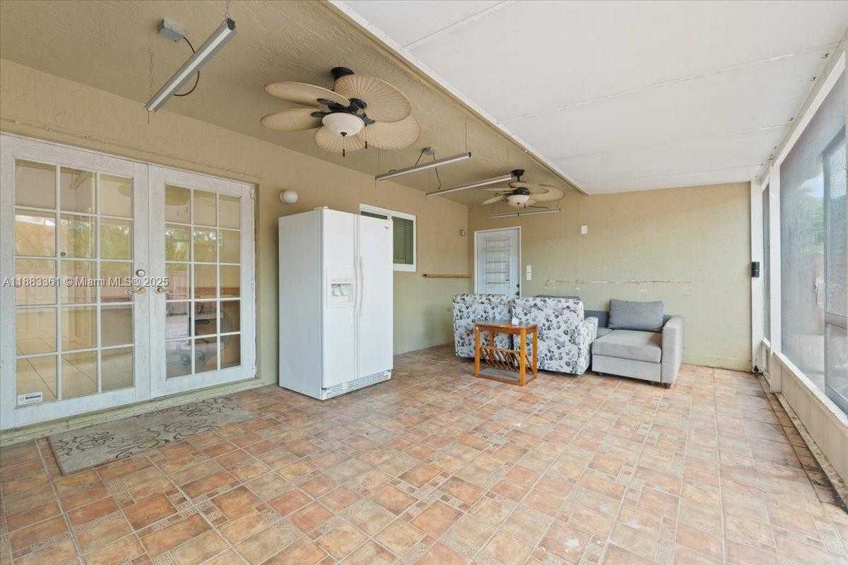Small Image of 15327 SOUTH WEST 179TH TER, Miami Number 22