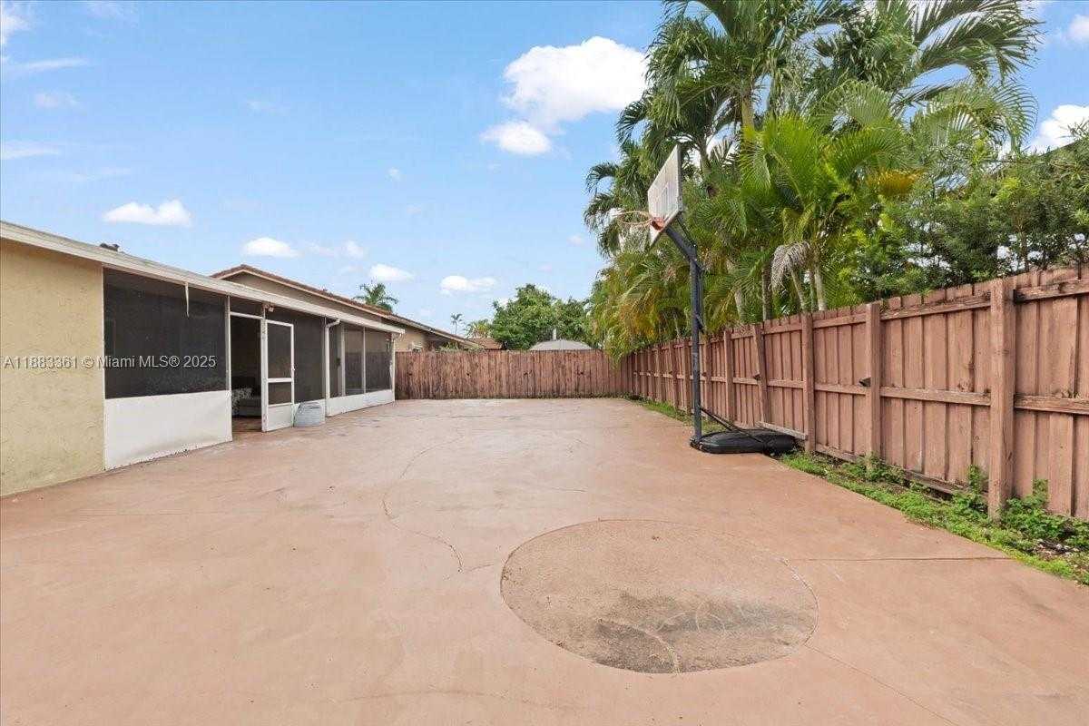 Small Image of 15327 SOUTH WEST 179TH TER, Miami Number 25