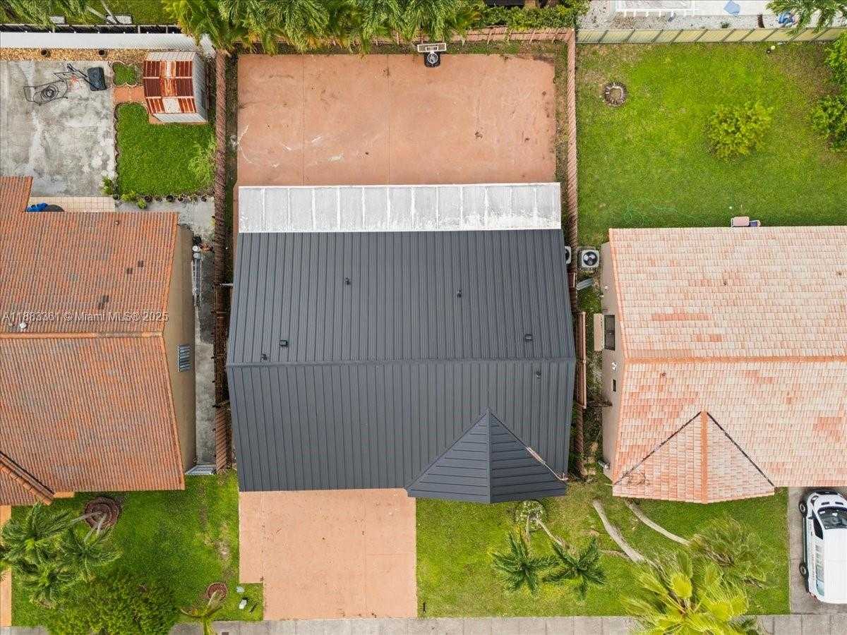 Small Image of 15327 SOUTH WEST 179TH TER, Miami Number 27