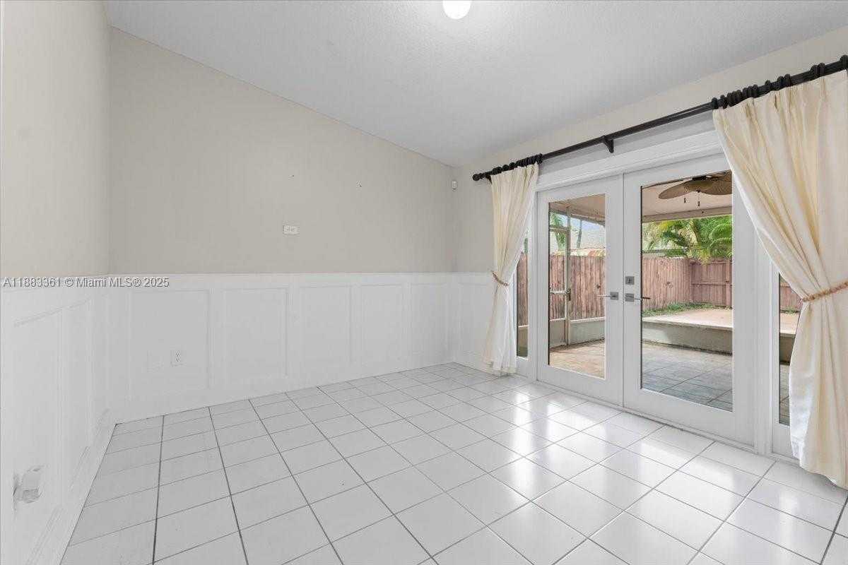 Small Image of 15327 SOUTH WEST 179TH TER, Miami Number 3